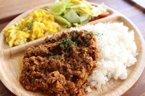 Social Book Cafe ハチドリ舎